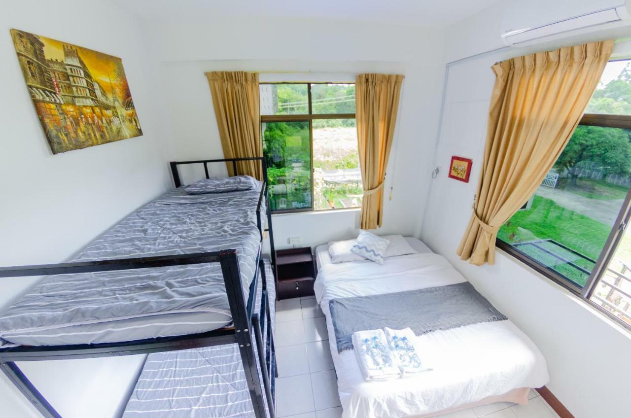 Poni Homestay Muara Buitenkant foto